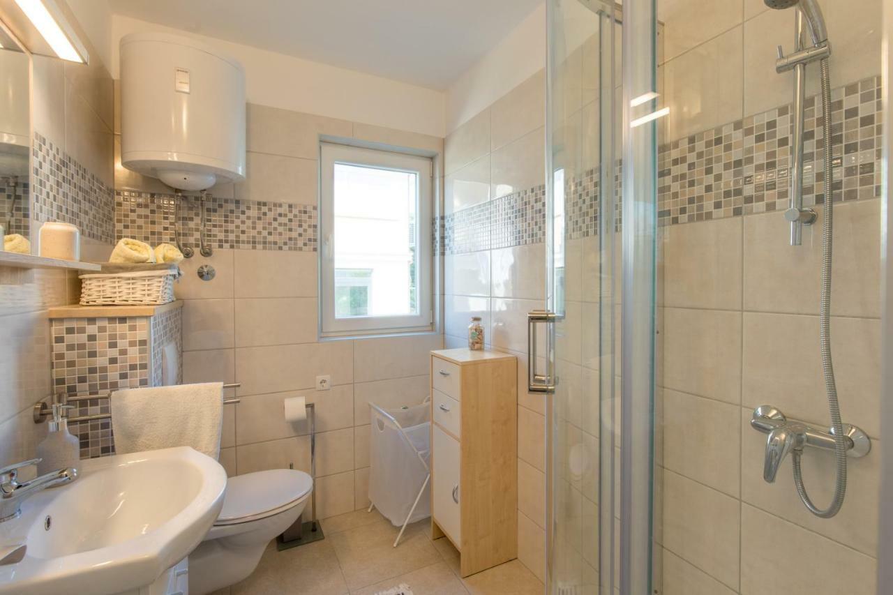 Seaside Apartments Крк Екстер'єр фото